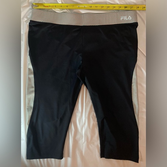 FILA Sport Performance Women’s Athletic Rainbow capris Leggings POCKETS Size XL - Picture 11 of 14